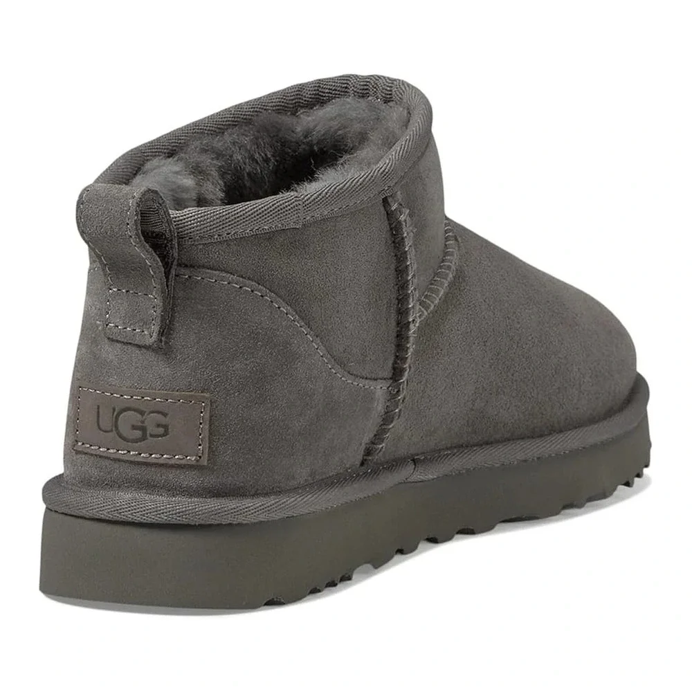 UGG Classic Ultra Mini Womens Size‎ 6 Winter Boots Shearling 1116109 - NEW